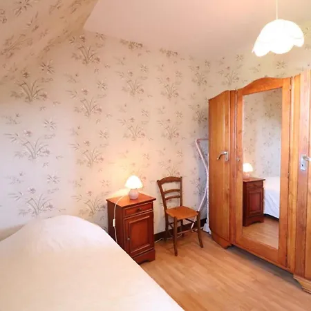 Gite Au Calme, 6 Pers, Parc Des Volcans D'auvergne, 3 Chambres, Bbq, Tv, Jardin, Proche Activites - Fr-1-742-478